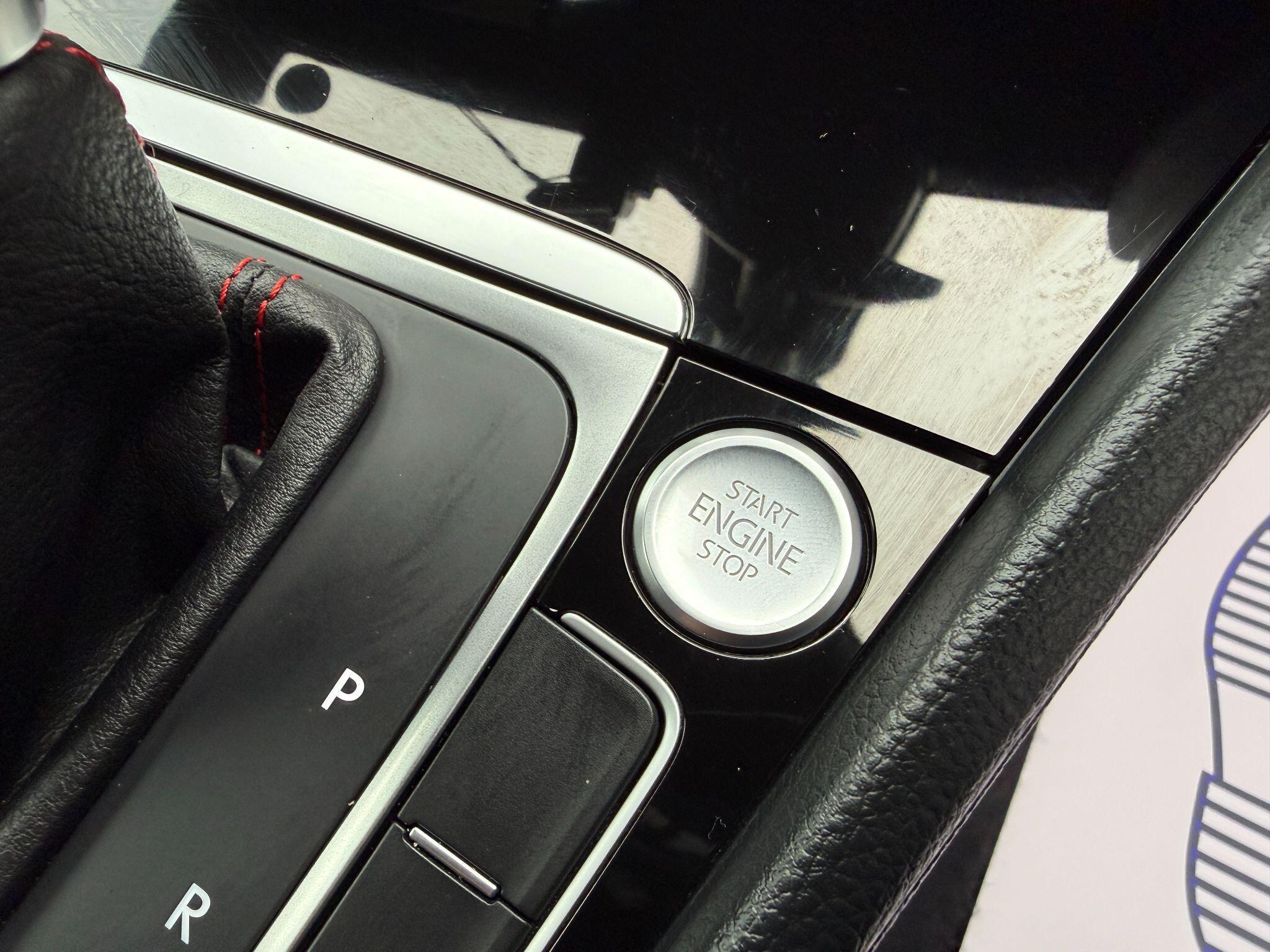 Volkswagen Golf - Image 52