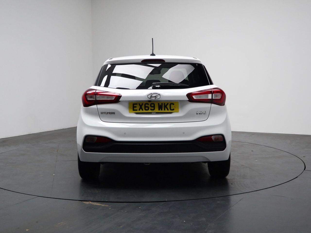 Hyundai i20 - Image 15