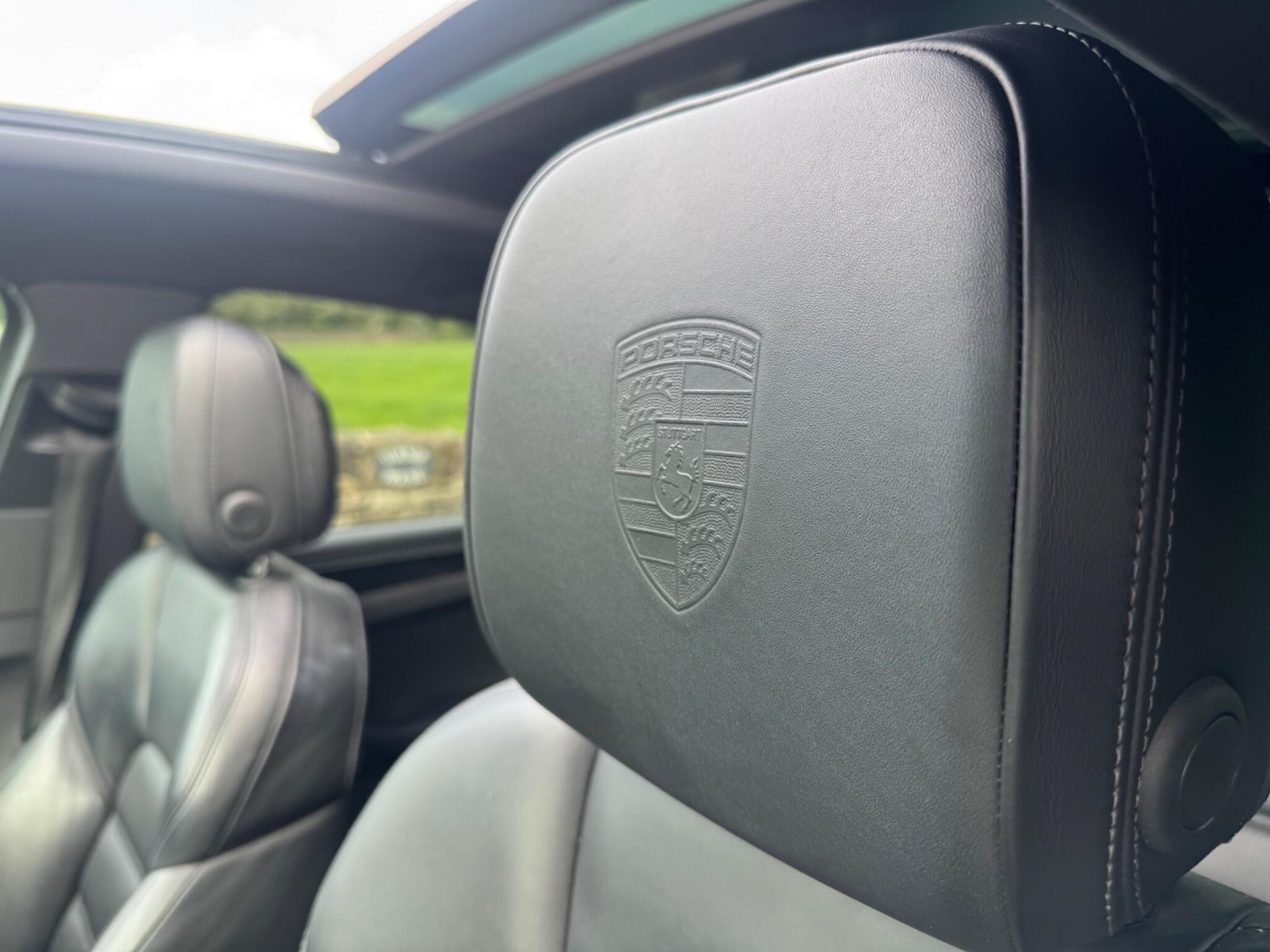 Porsche Macan - Image 58