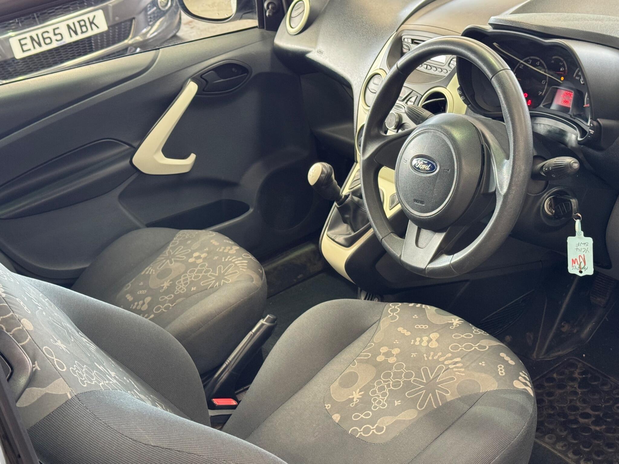 Ford KA - Image 17