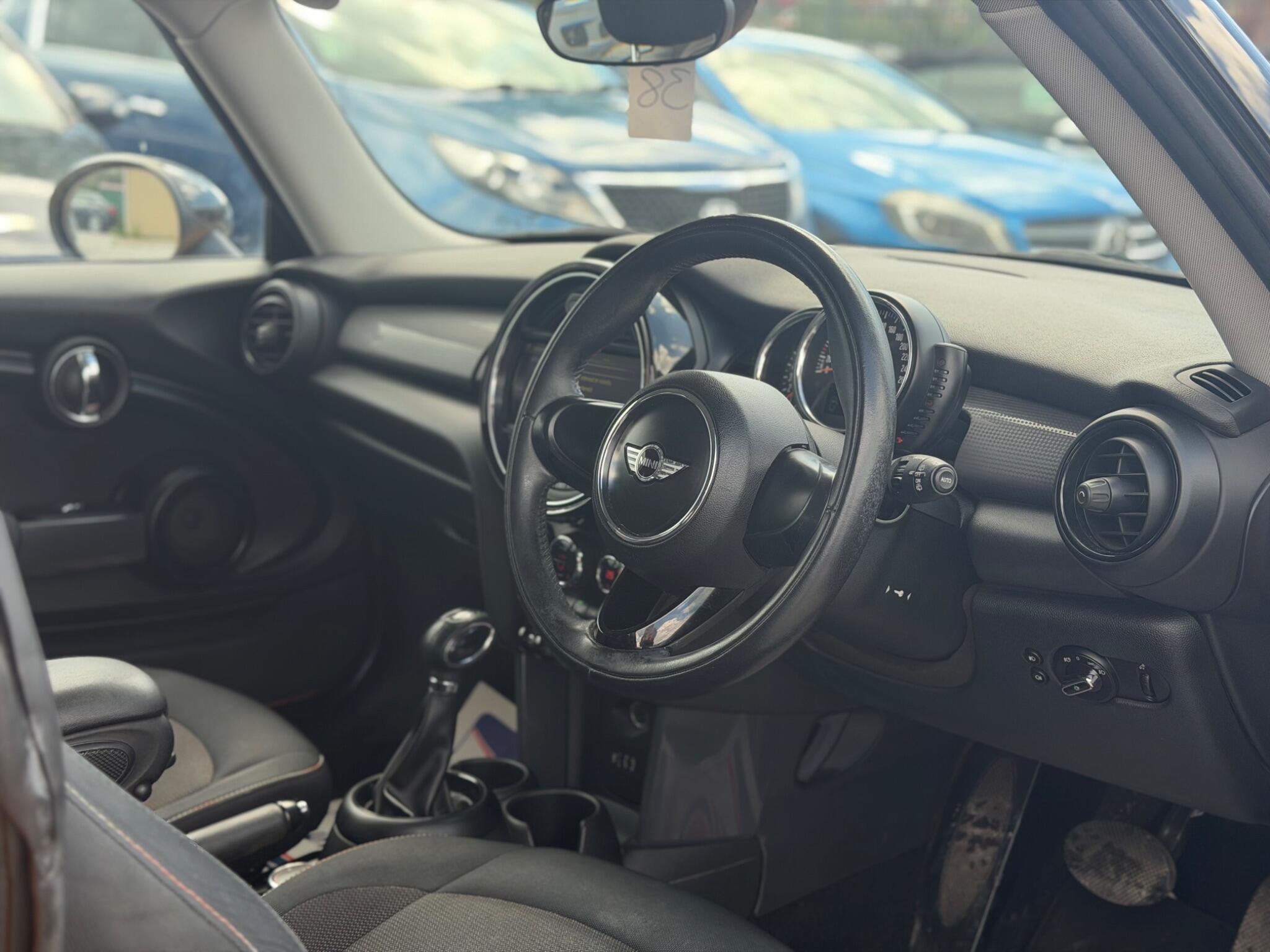 MINI Hatch - Image 3