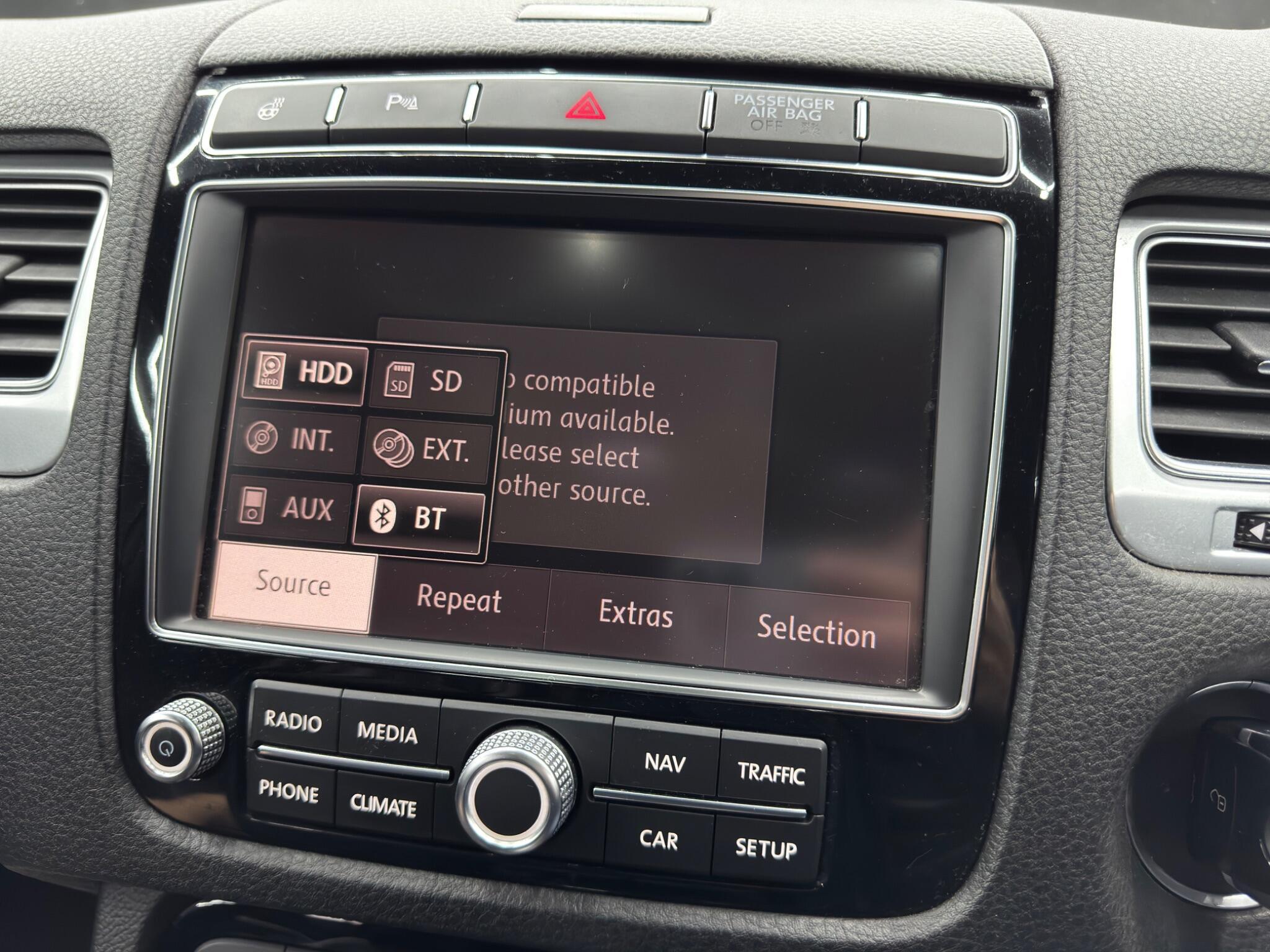 Volkswagen Touareg - Image 27