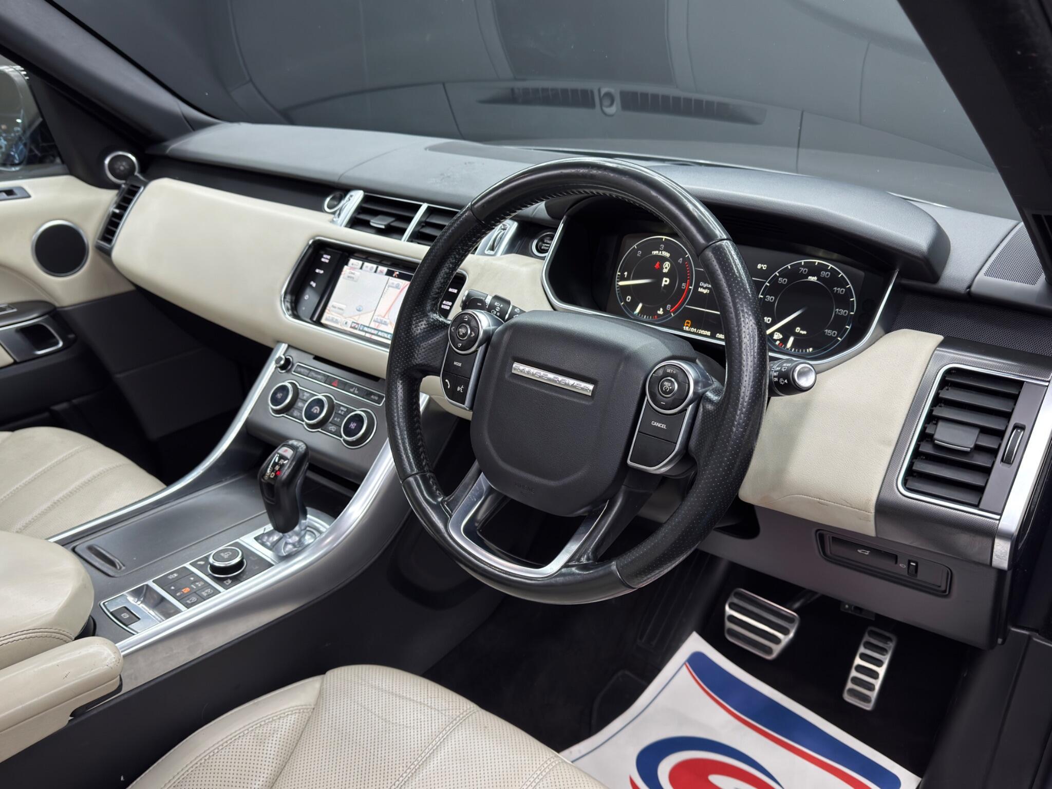 Land Rover RANGE ROVER SPORT - Image 9