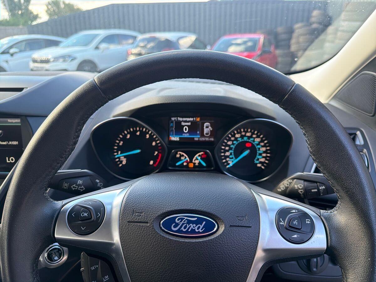 Ford Kuga - Image 11