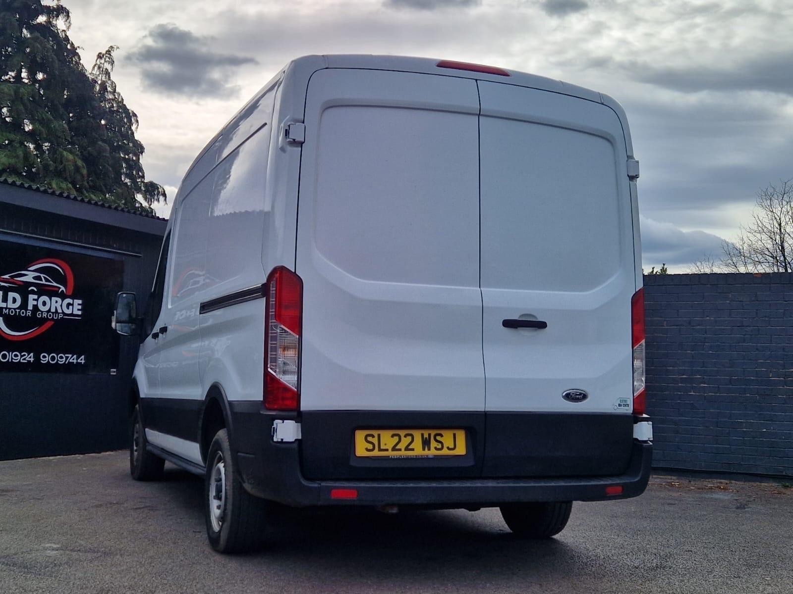 Ford Transit - Image 26