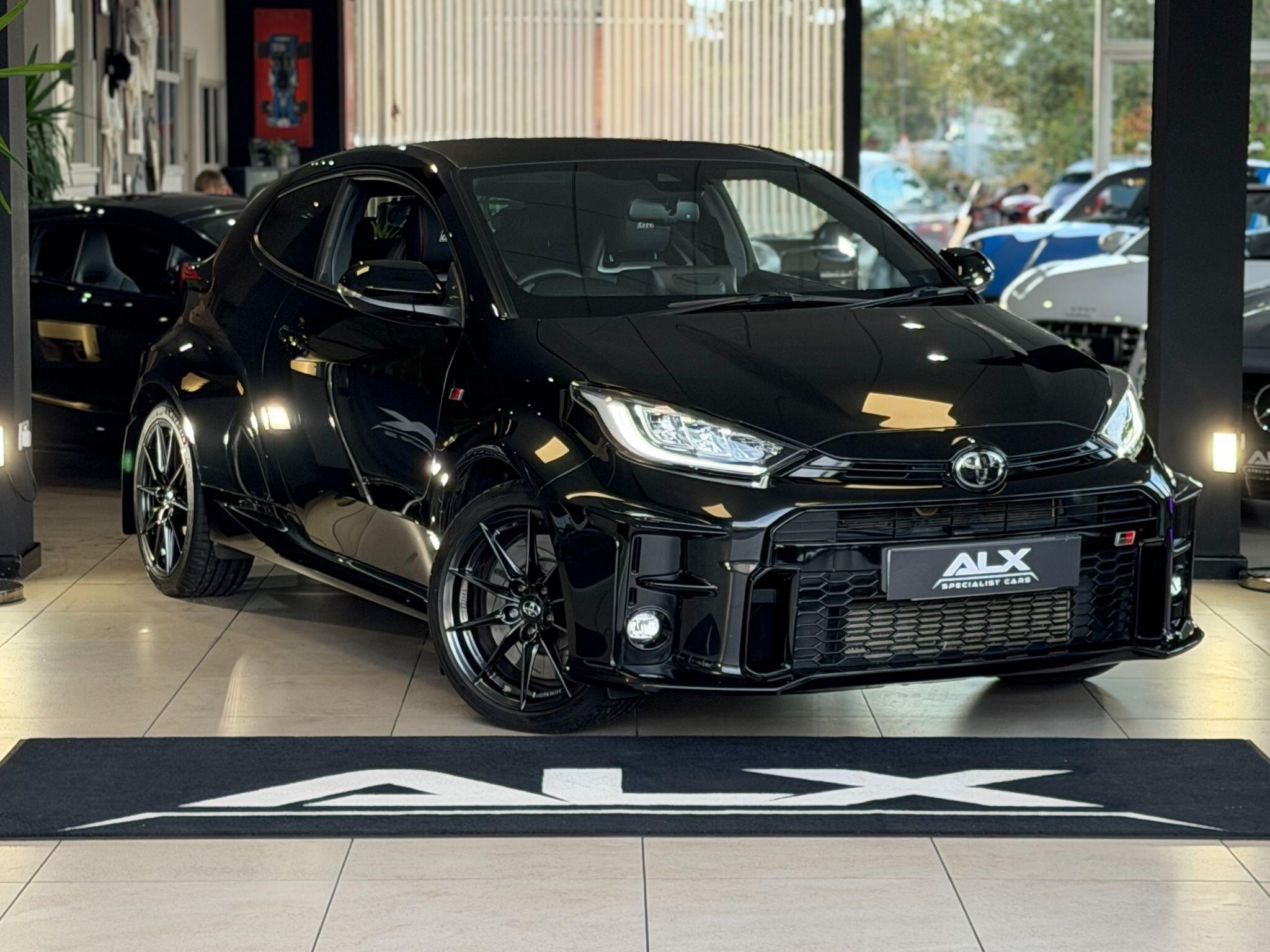 Toyota Yaris - Image 5