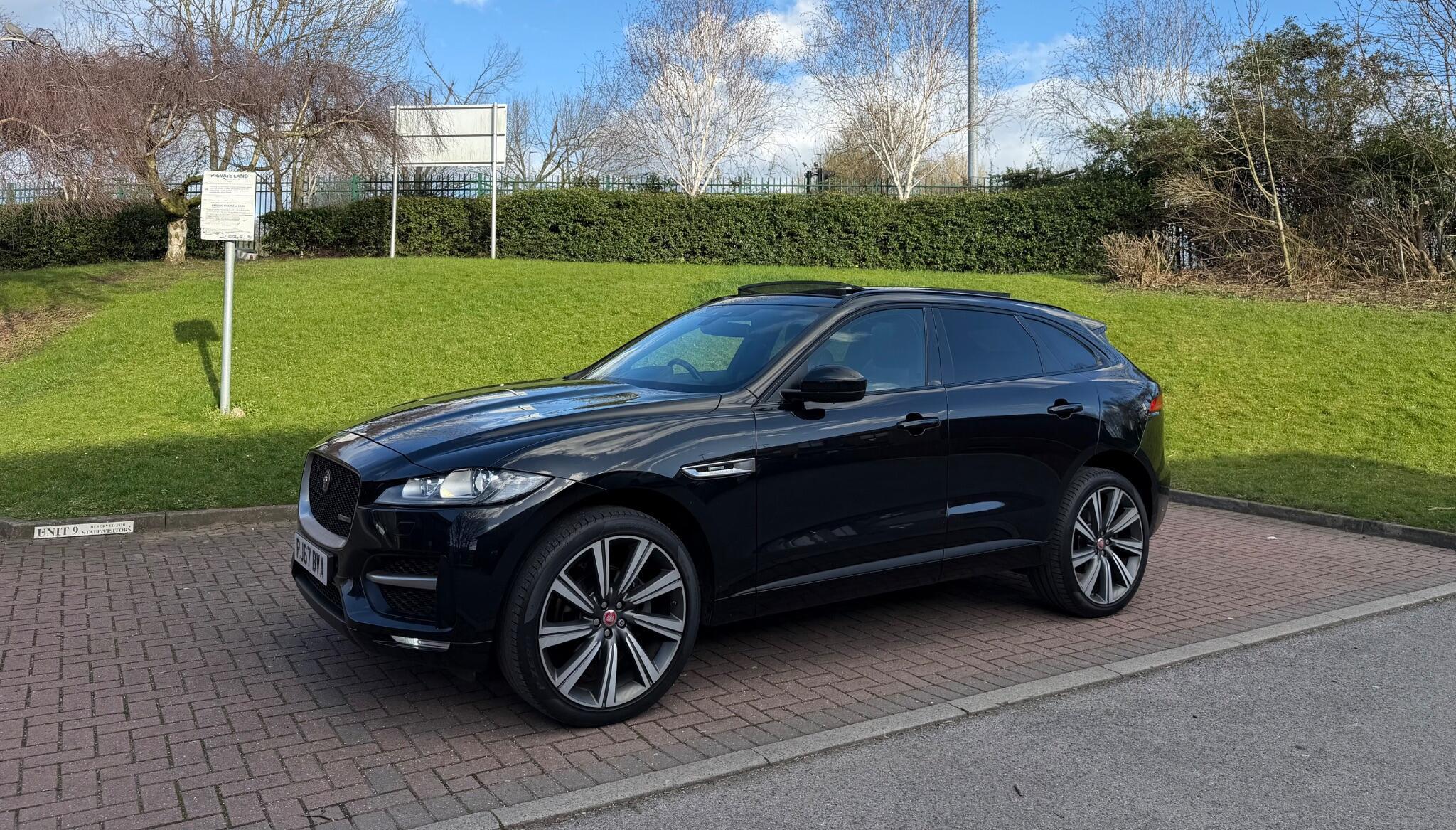 Jaguar F-Pace - Image 23