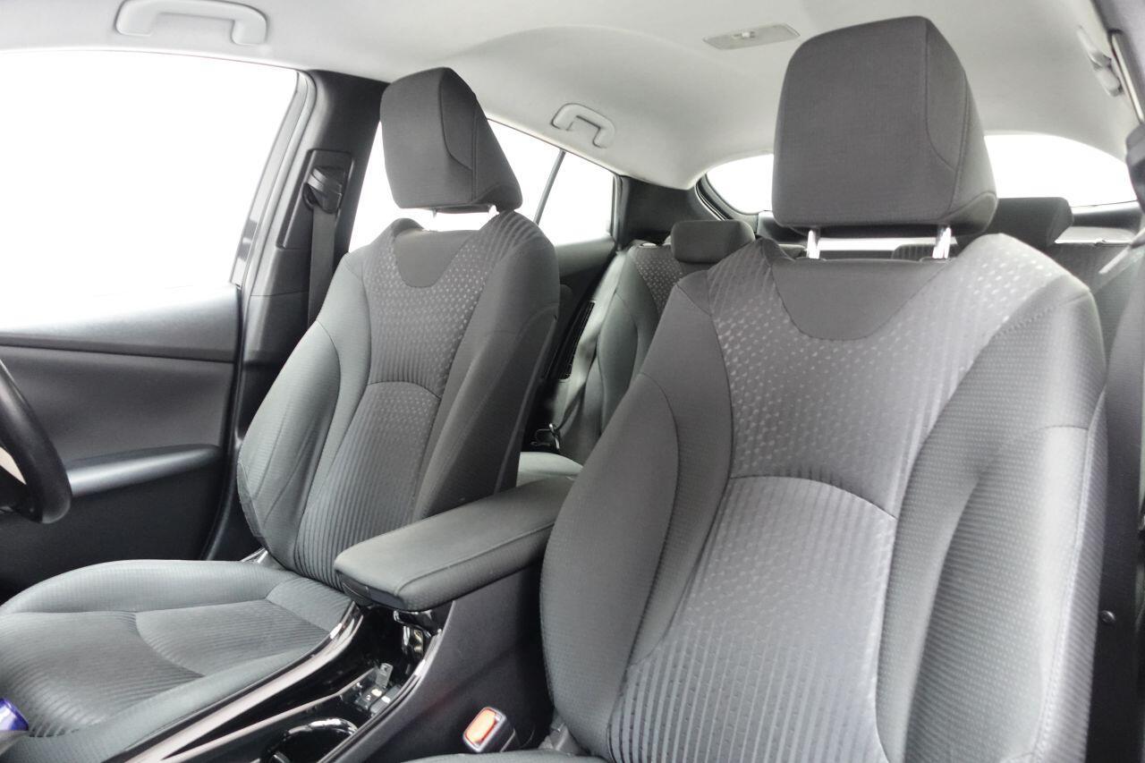 Toyota Prius - Image 17