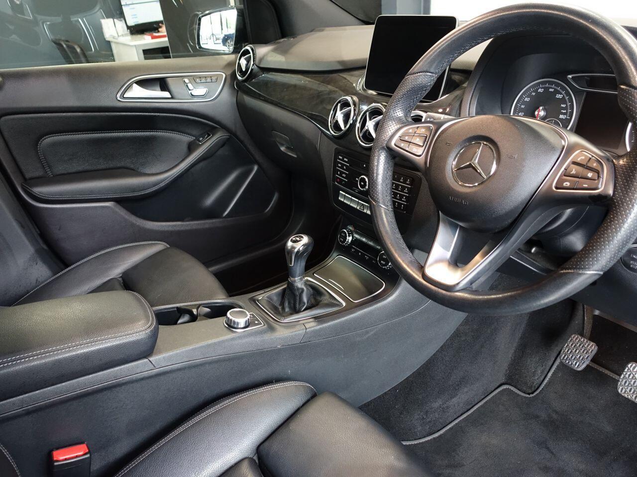 Mercedes-benz B-CLASS - Image 9