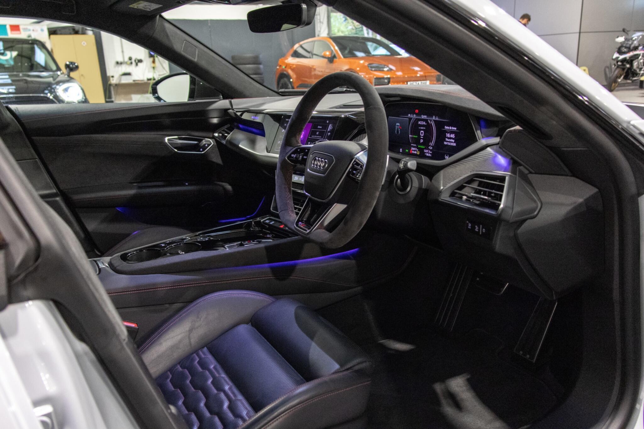 Audi RS e-tron GT - Image 13