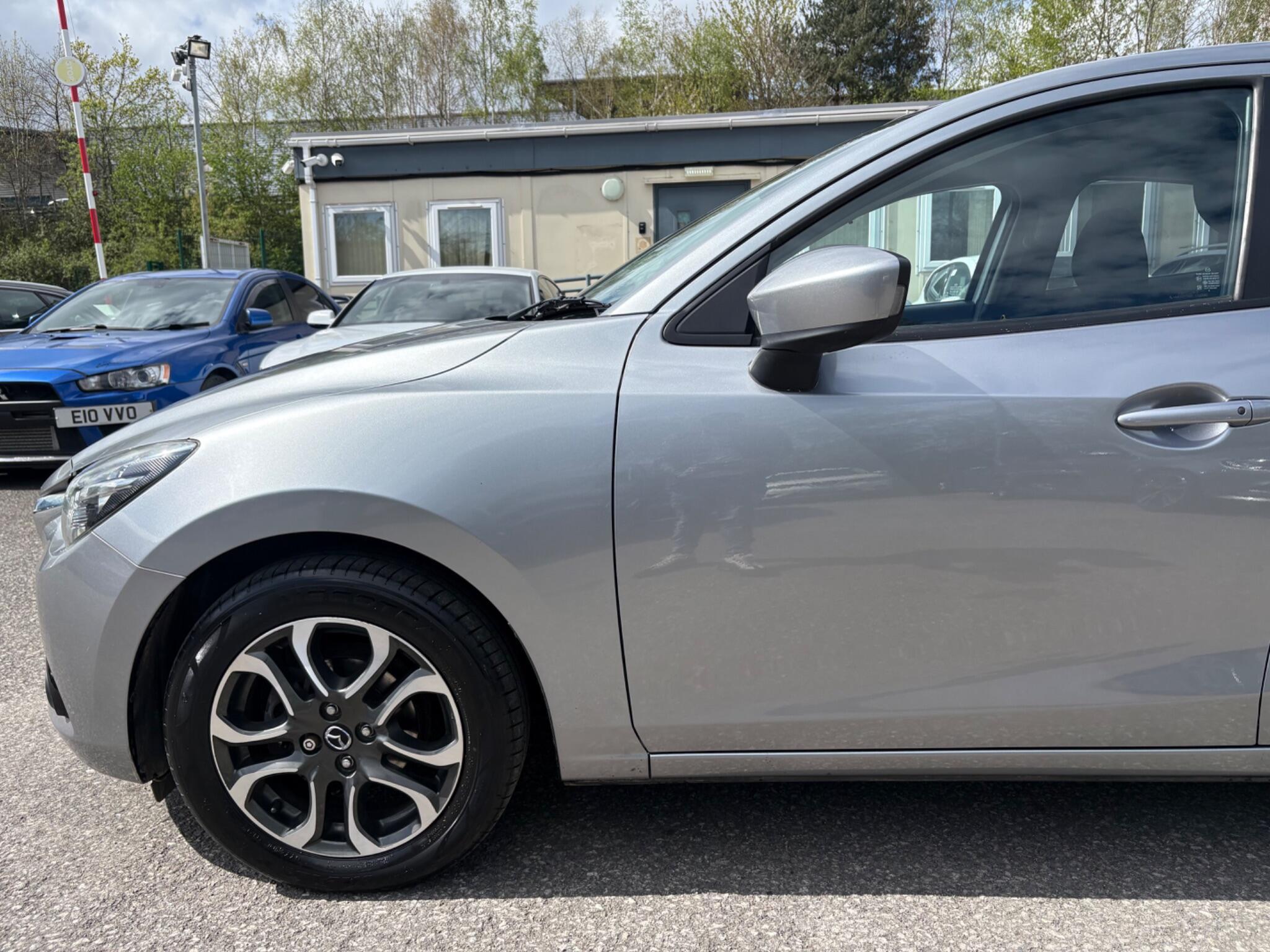 Mazda MAZDA2 - Image 10