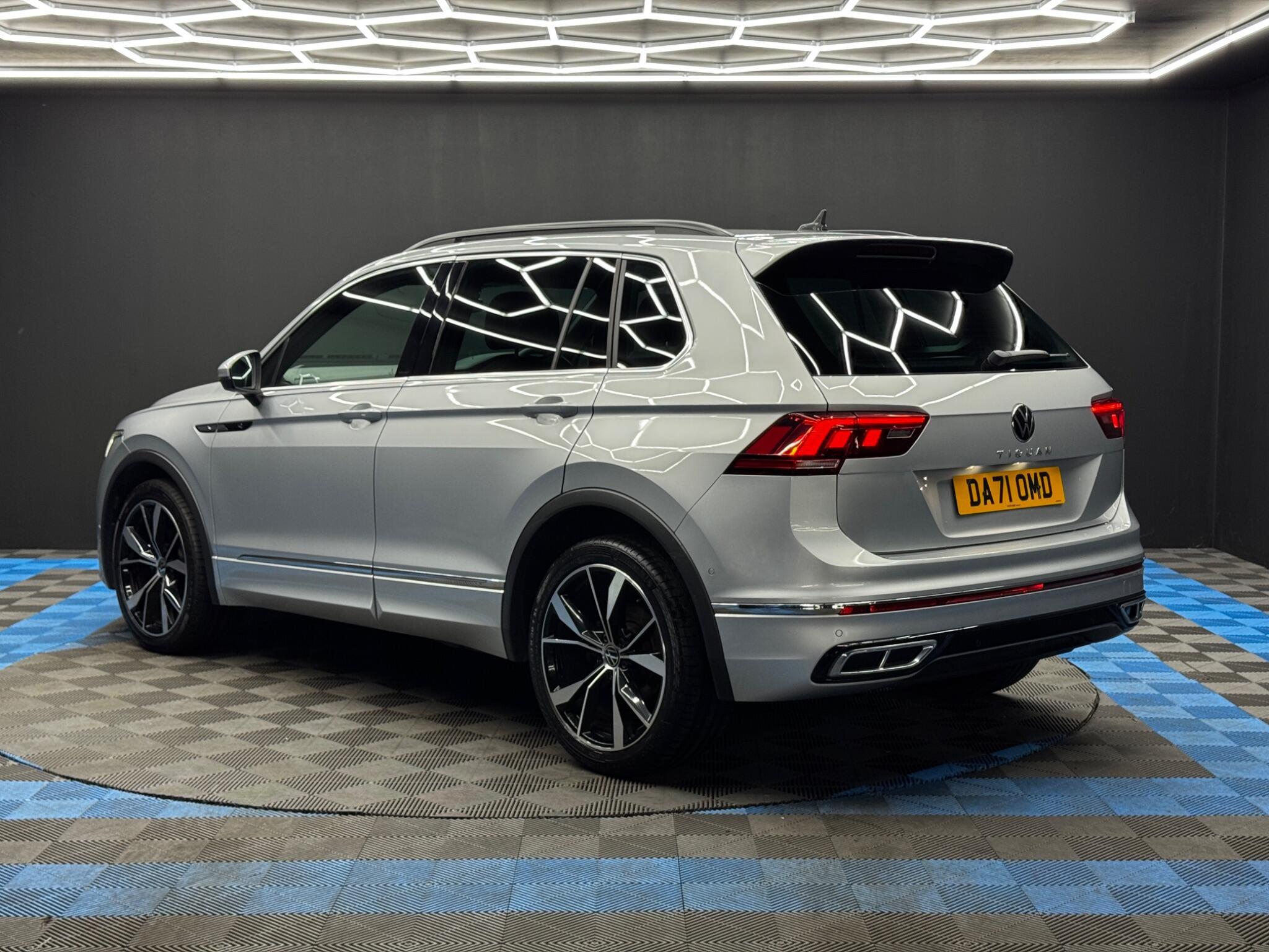 Volkswagen Tiguan - Image 7