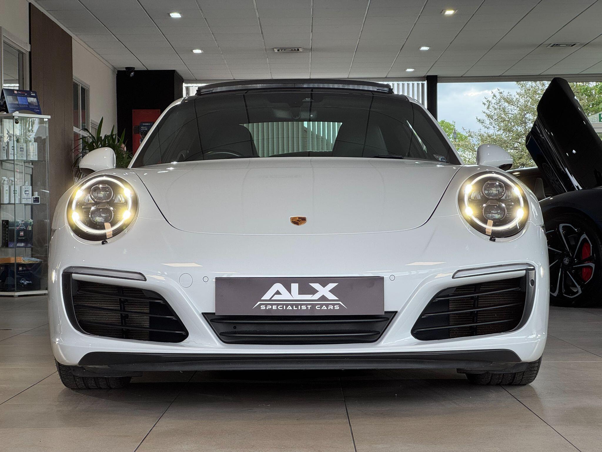 Porsche 911 - Image 7