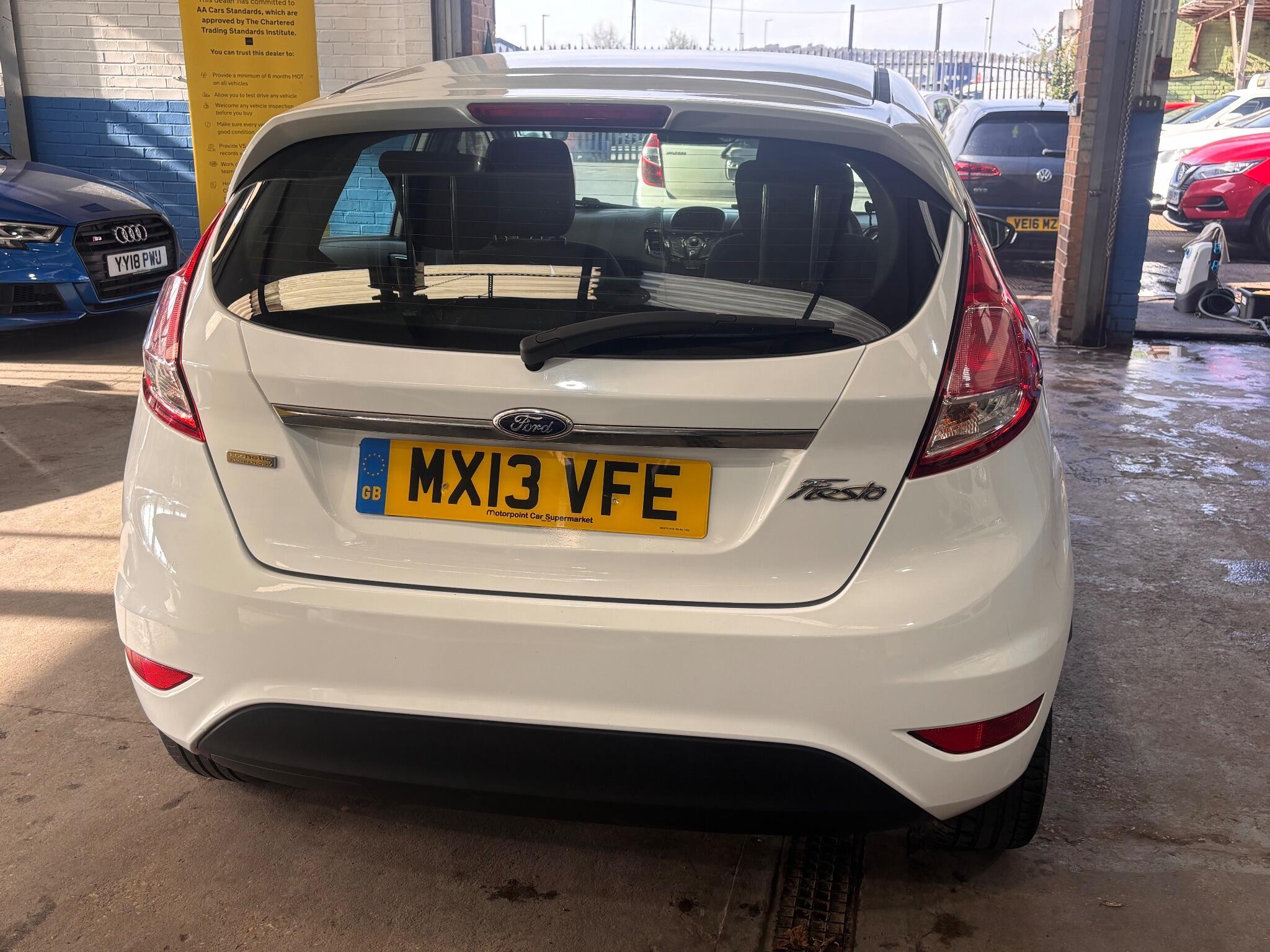 Ford Fiesta - Image 8