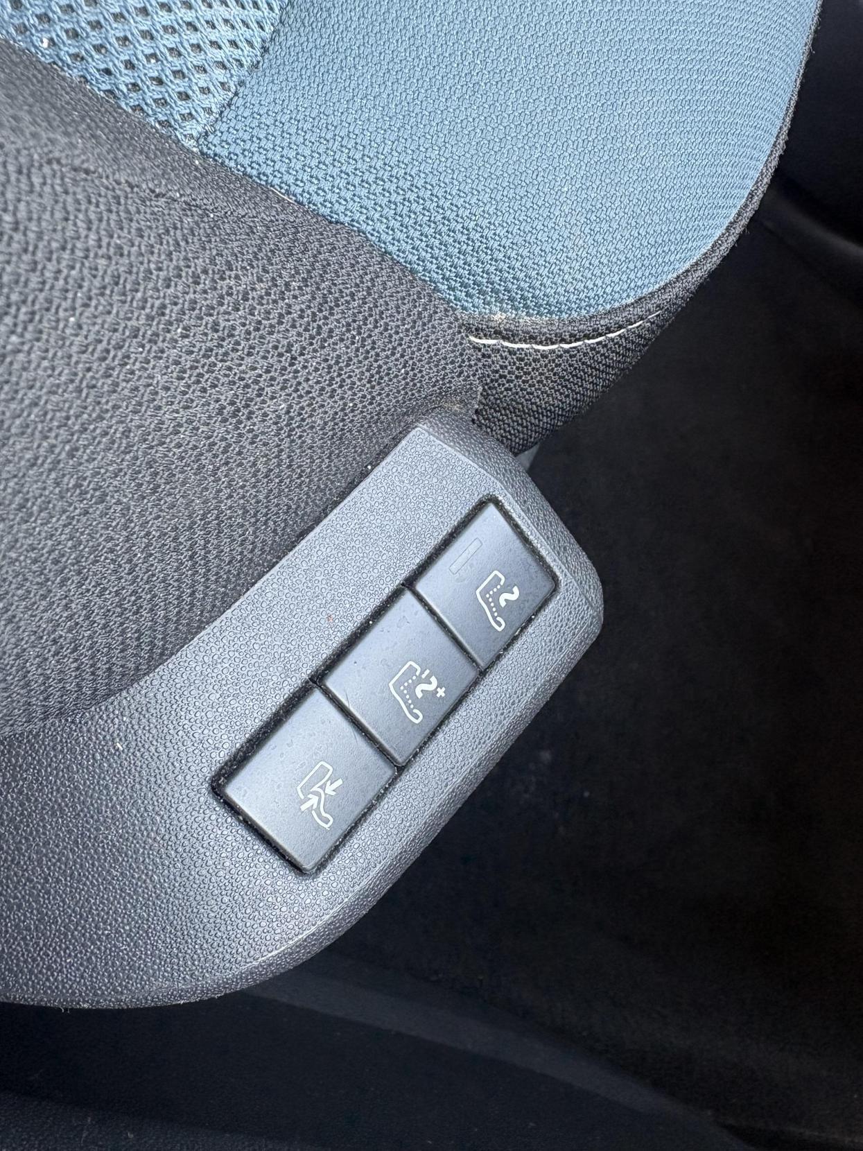 Citroen Grand C4 Picasso - Image 35