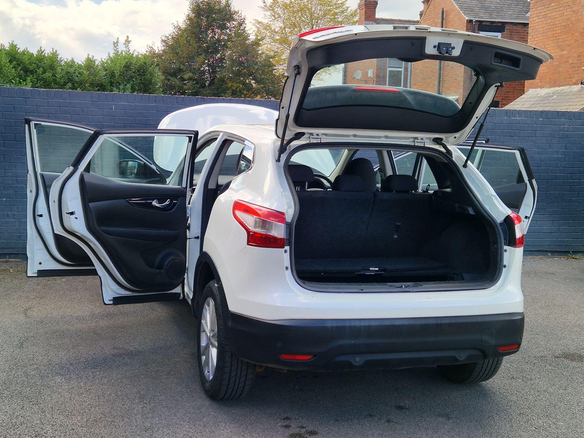 Nissan Qashqai - Image 18