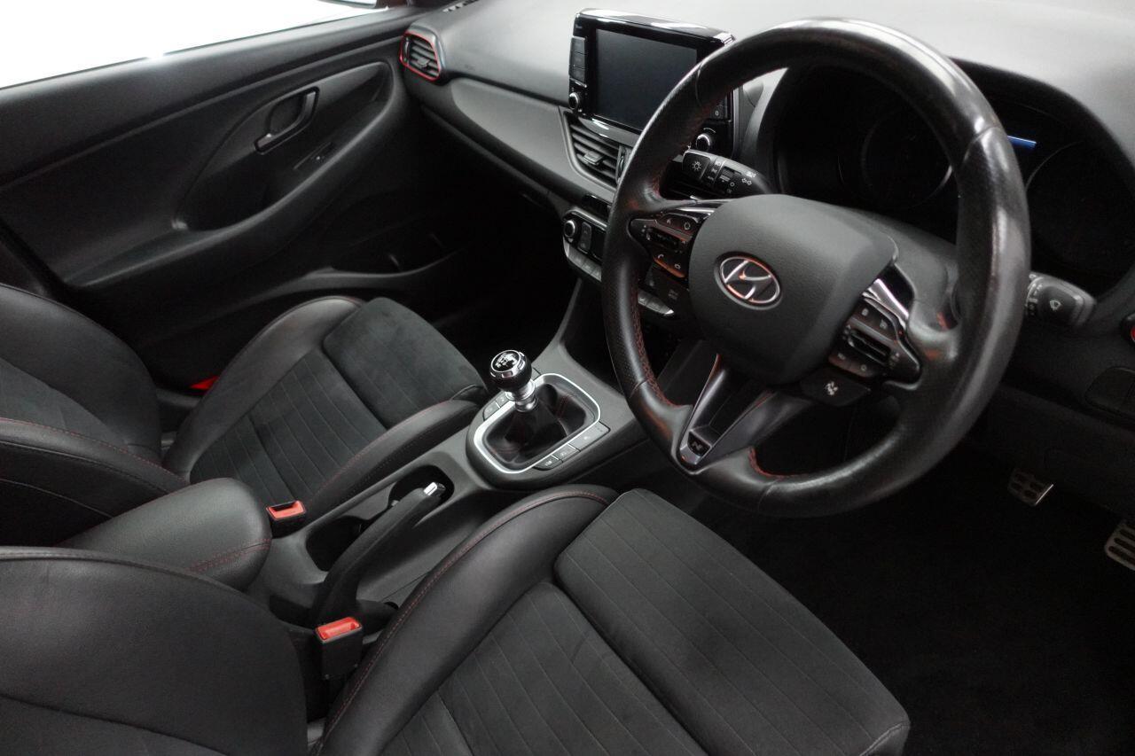 Hyundai i30 - Image 11