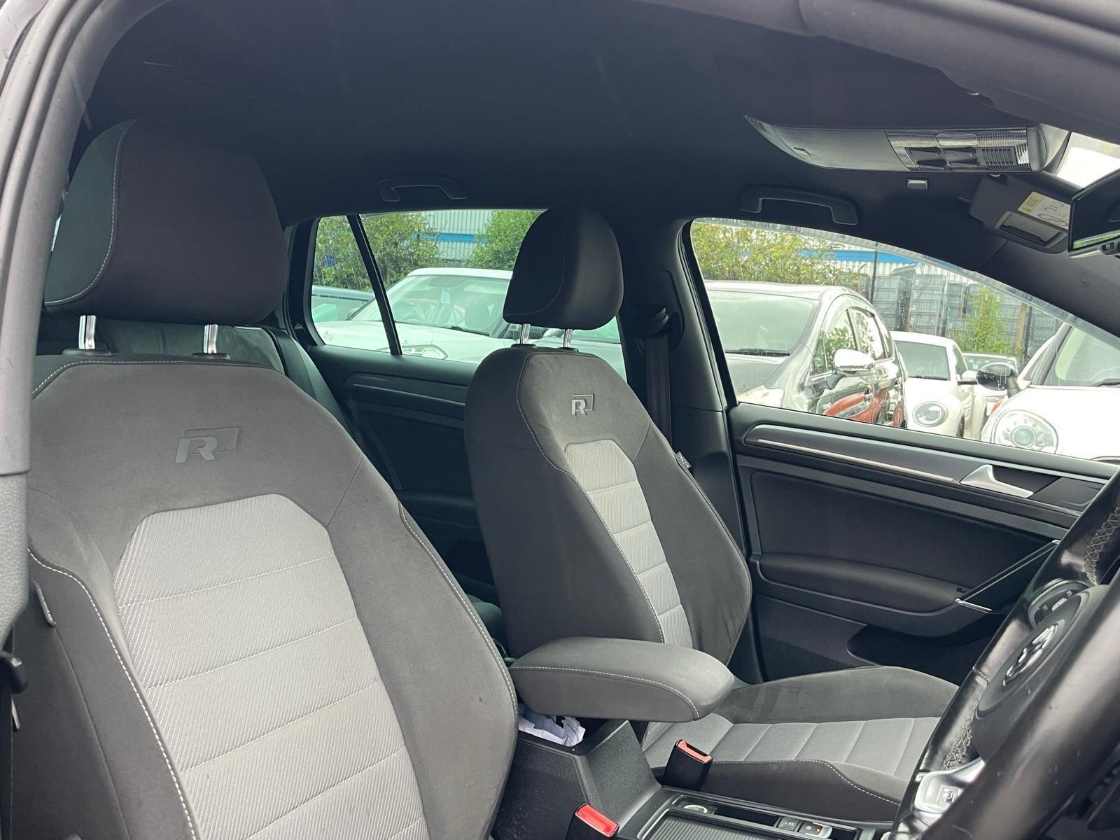 Volkswagen Golf - Image 15