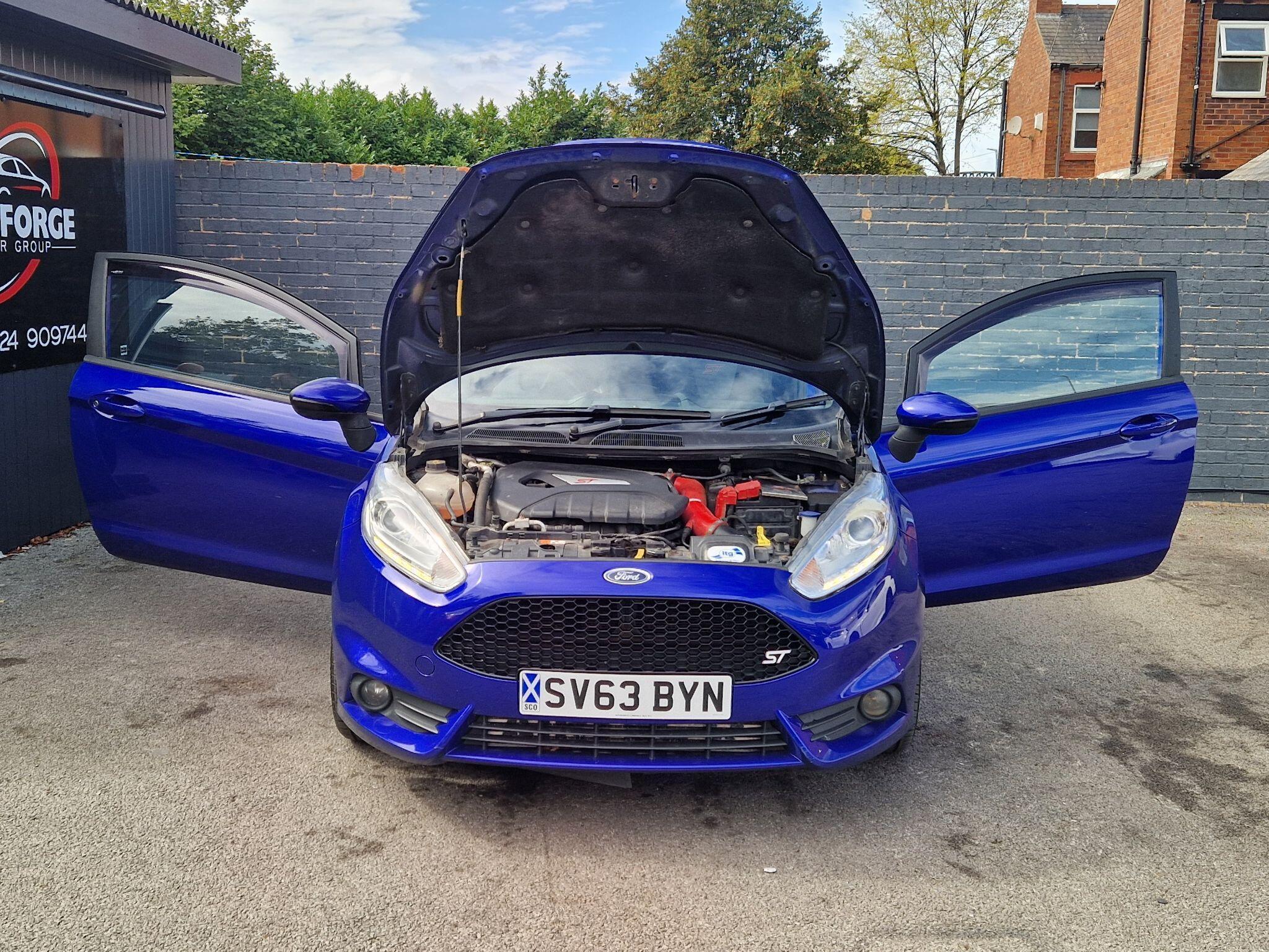Ford Fiesta - Image 13