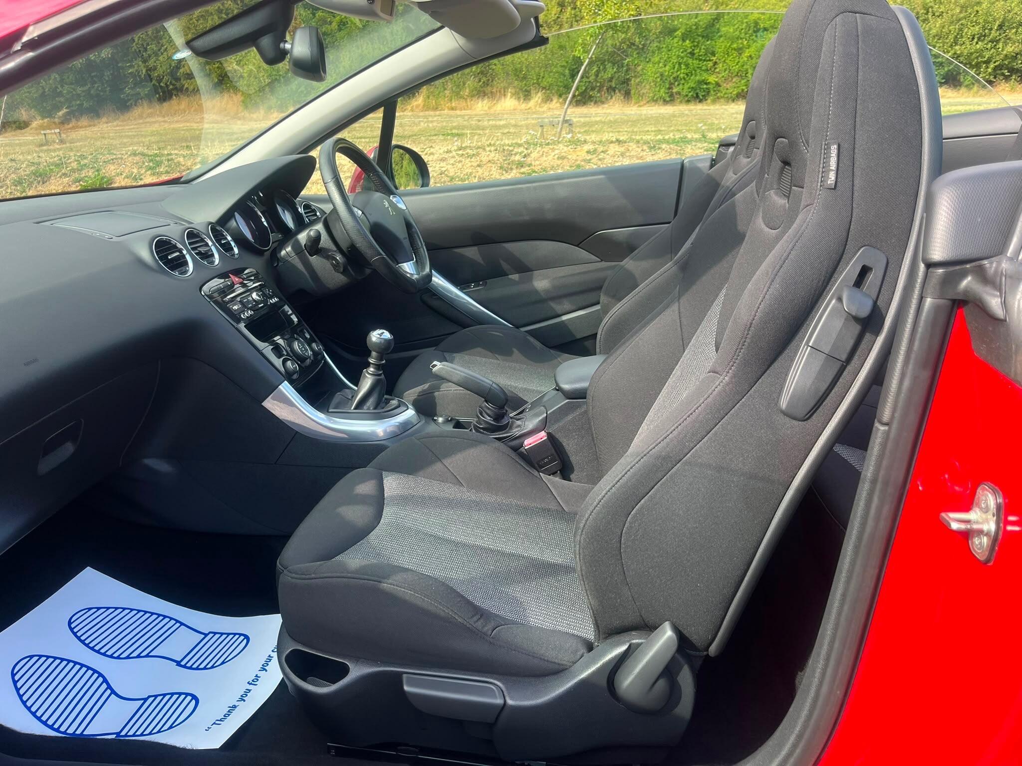 Peugeot 308 CC - Image 13