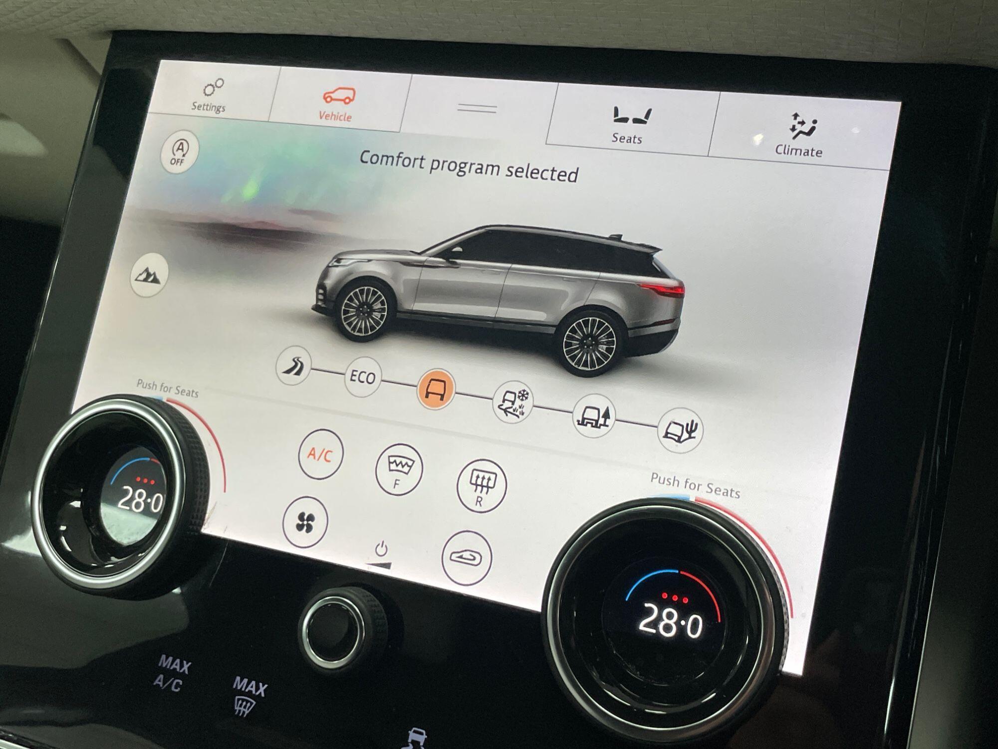 Land Rover Range Rover Velar - Image 49