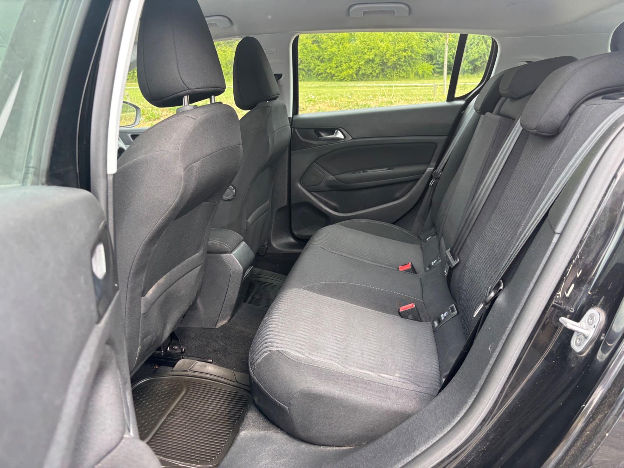 Peugeot 308 - Image 13