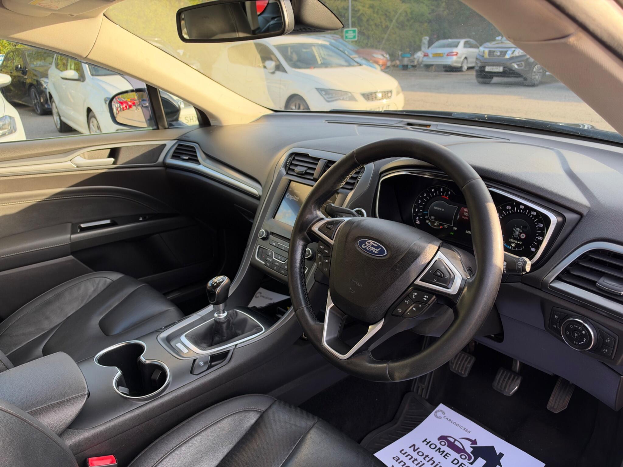 Ford Mondeo - Image 18