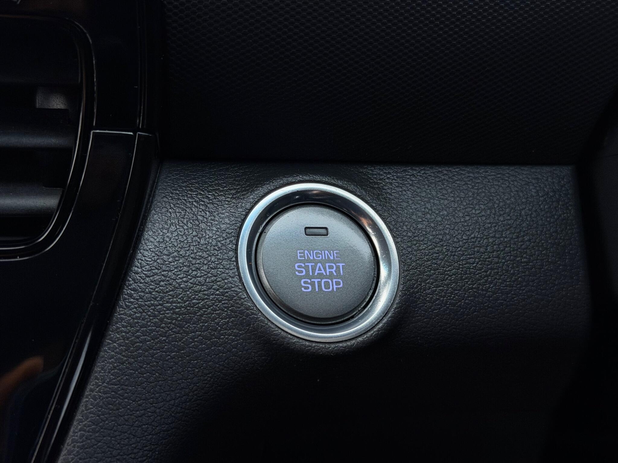 Hyundai Ioniq - Image 68