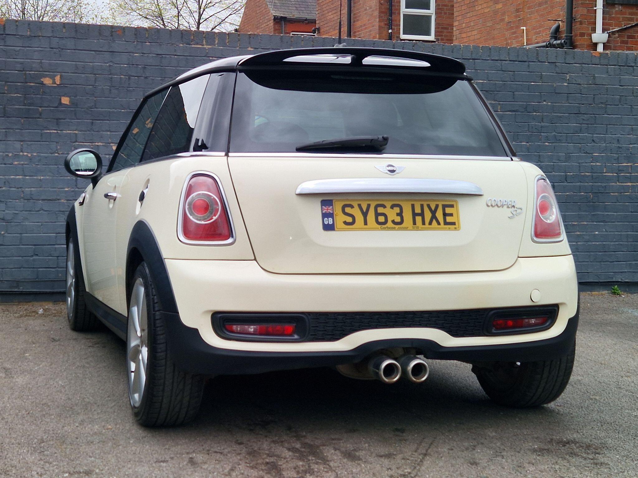 MINI Hatch - Image 24