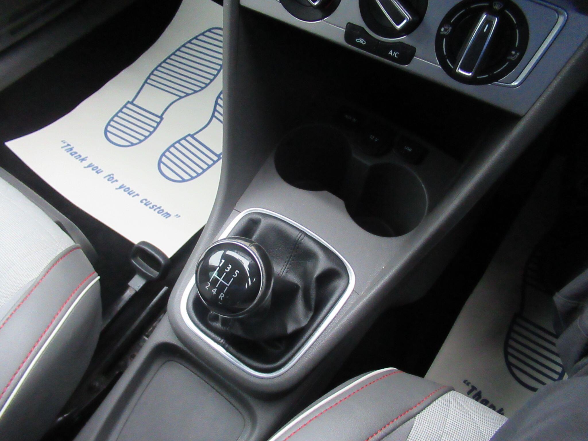 Volkswagen Polo - Image 35