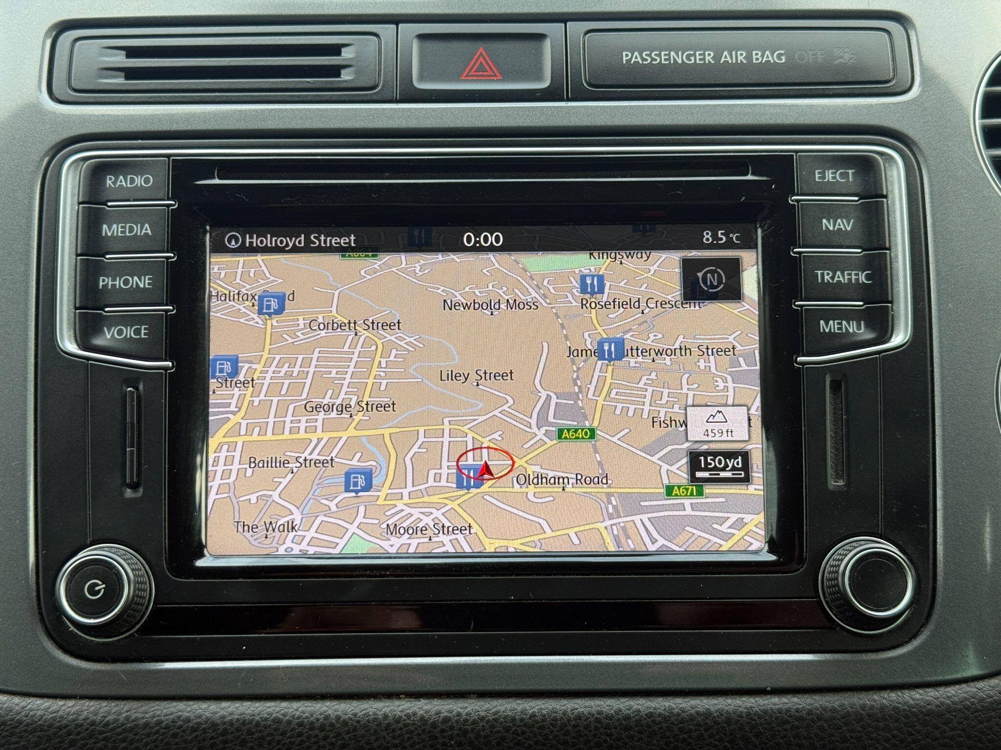 Volkswagen Tiguan - Image 44