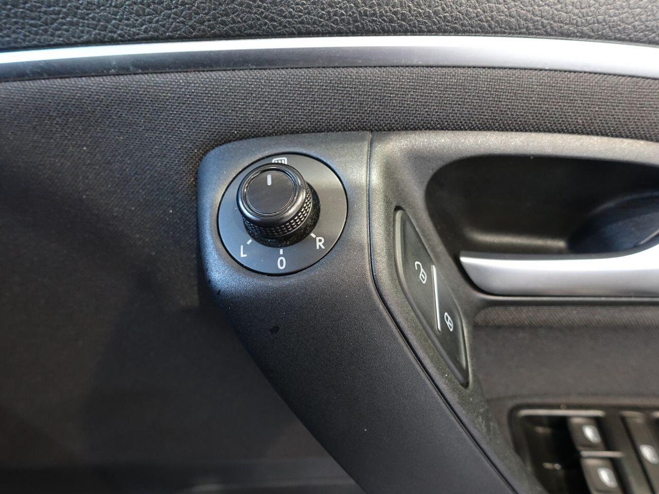 Volkswagen Polo - Image 30