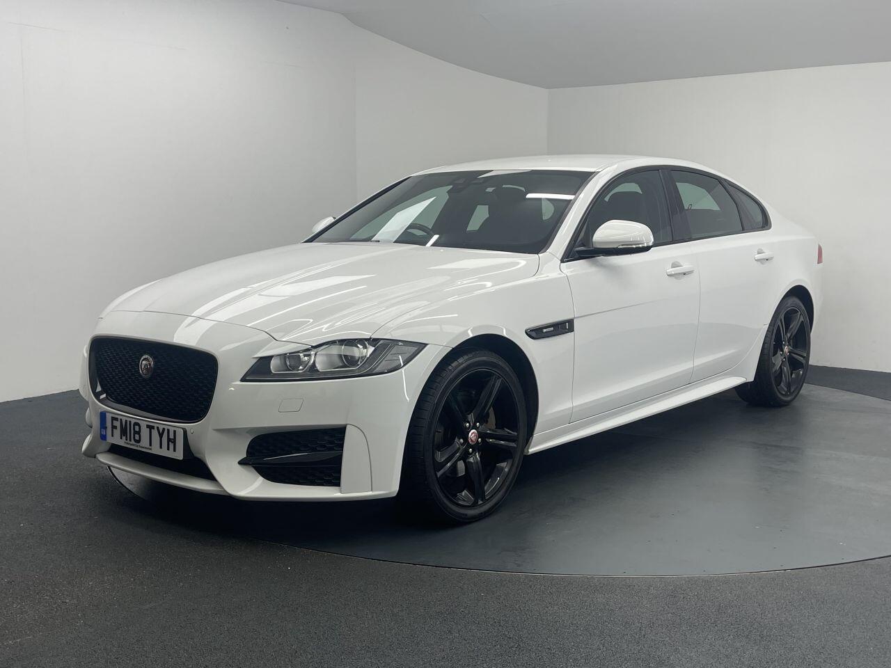 Jaguar XF - Image 6