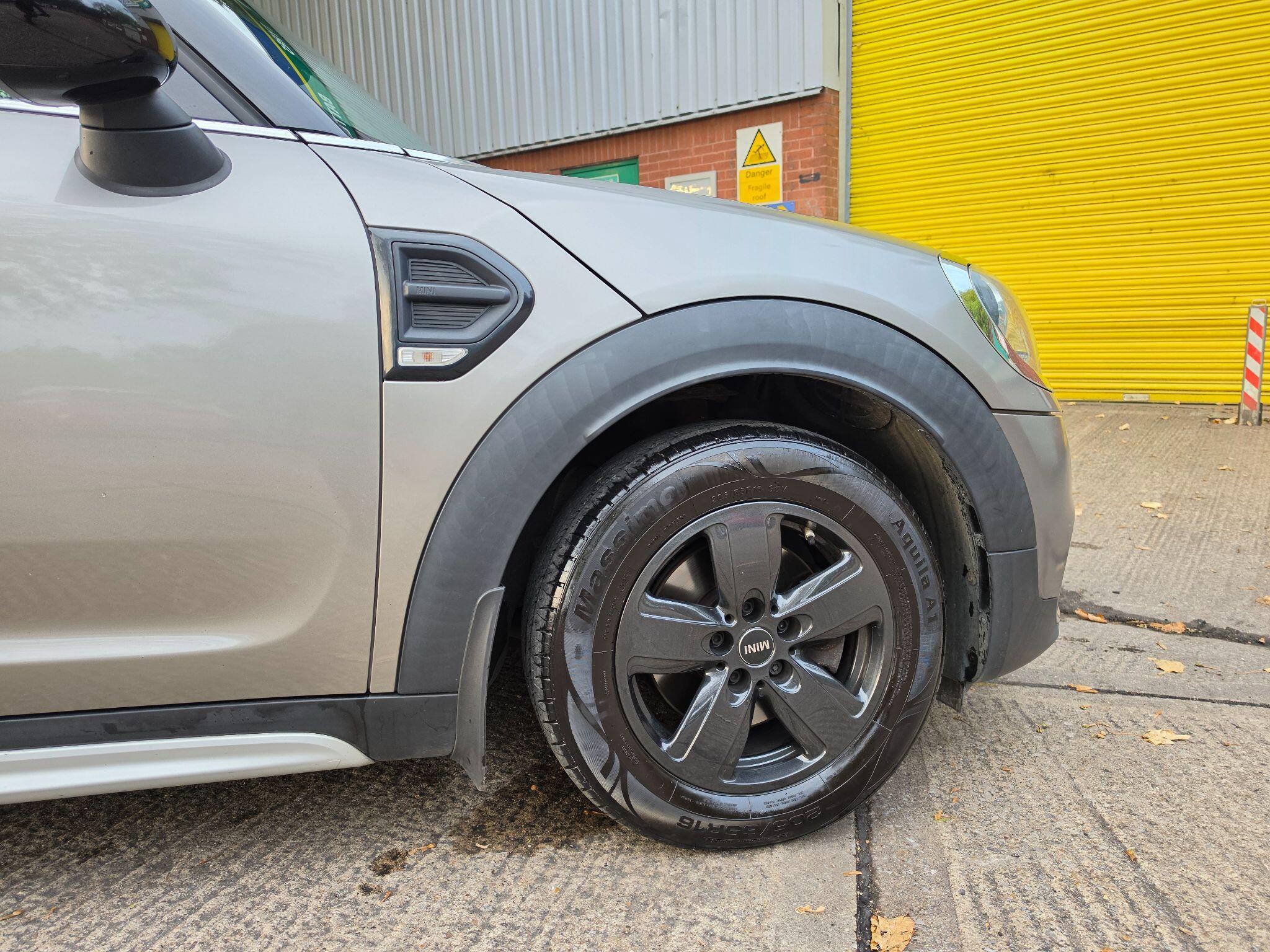 MINI Countryman - Image 9