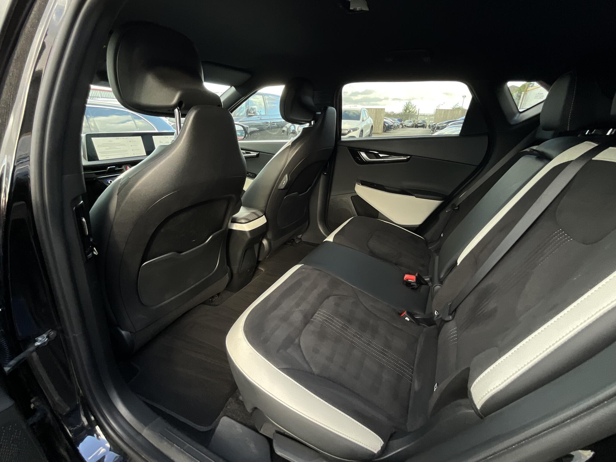 Kia EV6 - Image 13