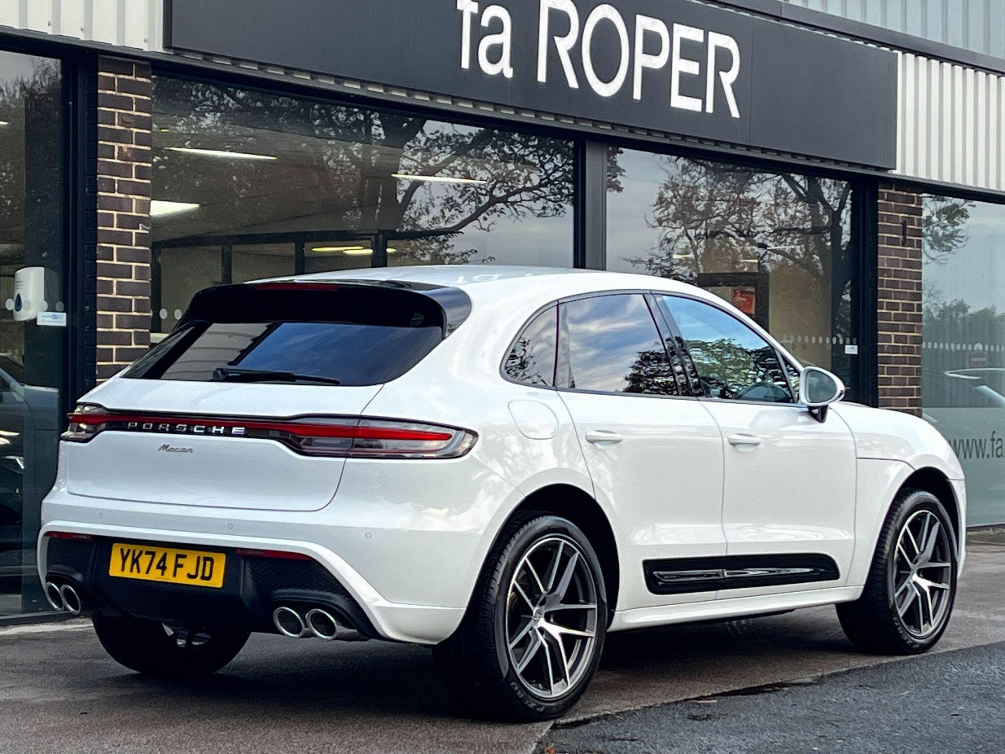 Porsche Macan - Image 15