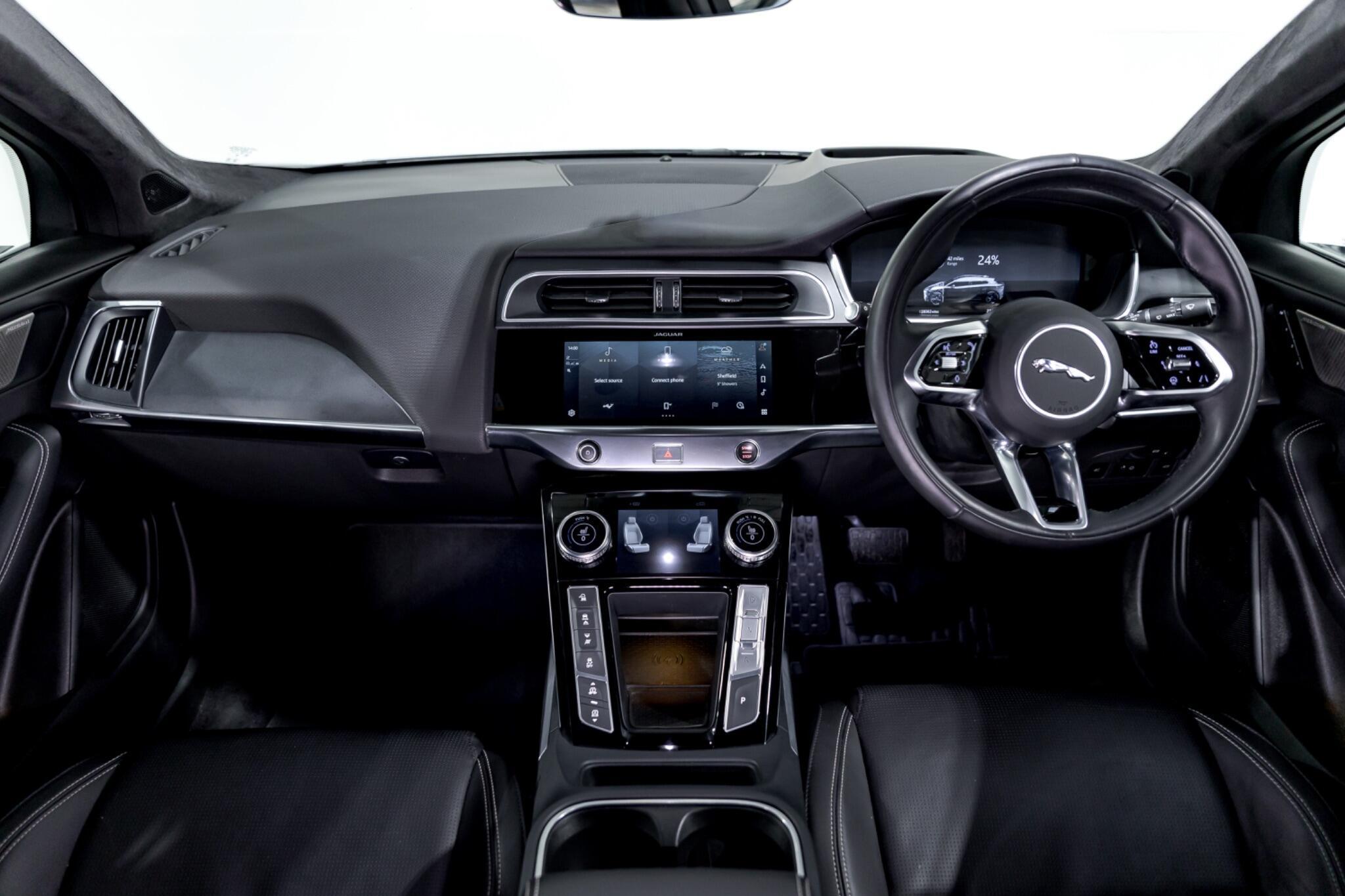 Jaguar I-Pace - Image 26