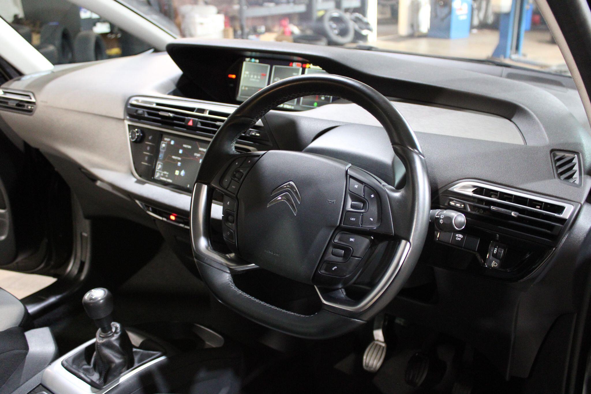 Citroen Grand C4 Picasso - Image 2