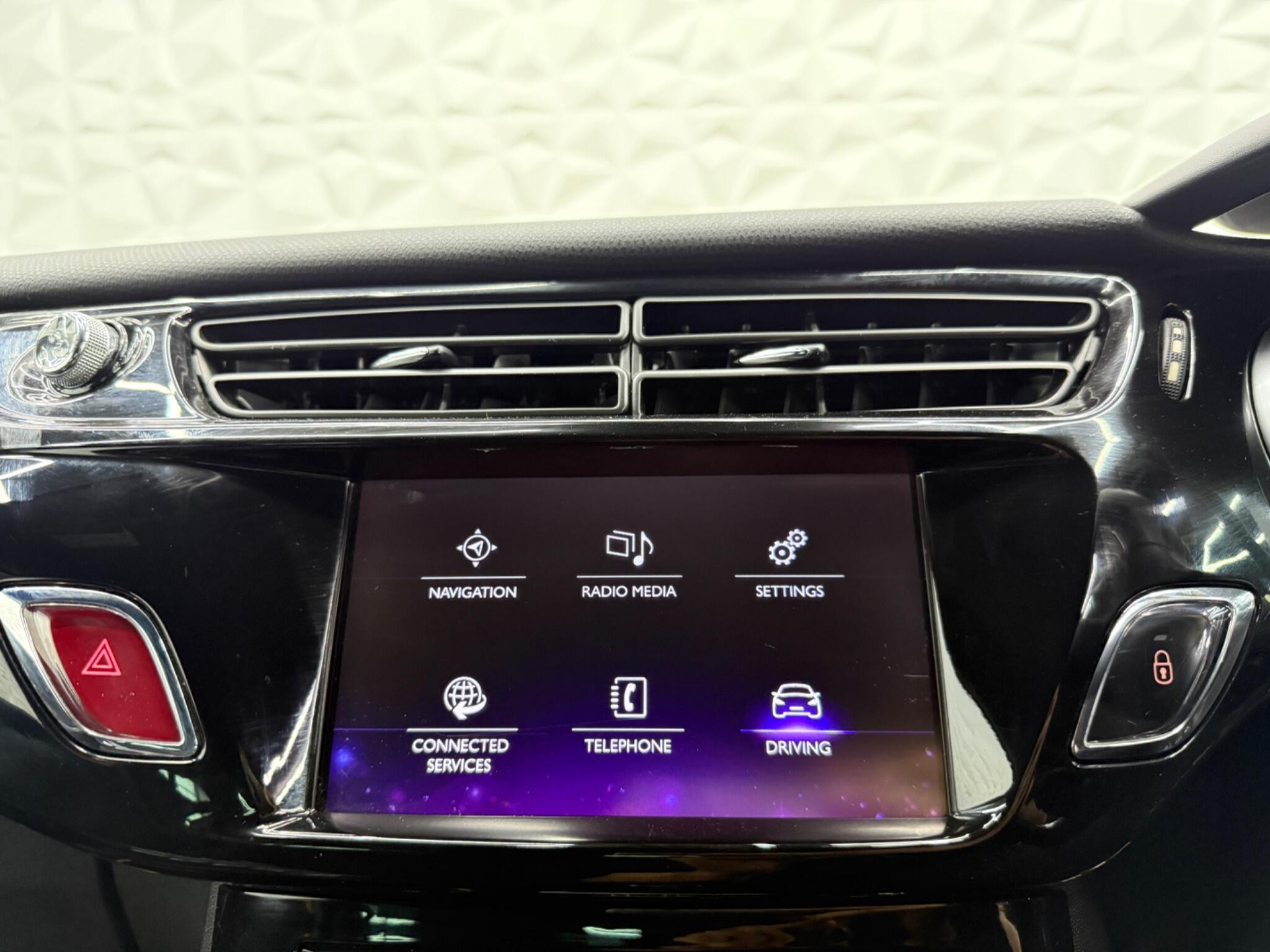 DS AUTOMOBILES DS 3 - Image 33
