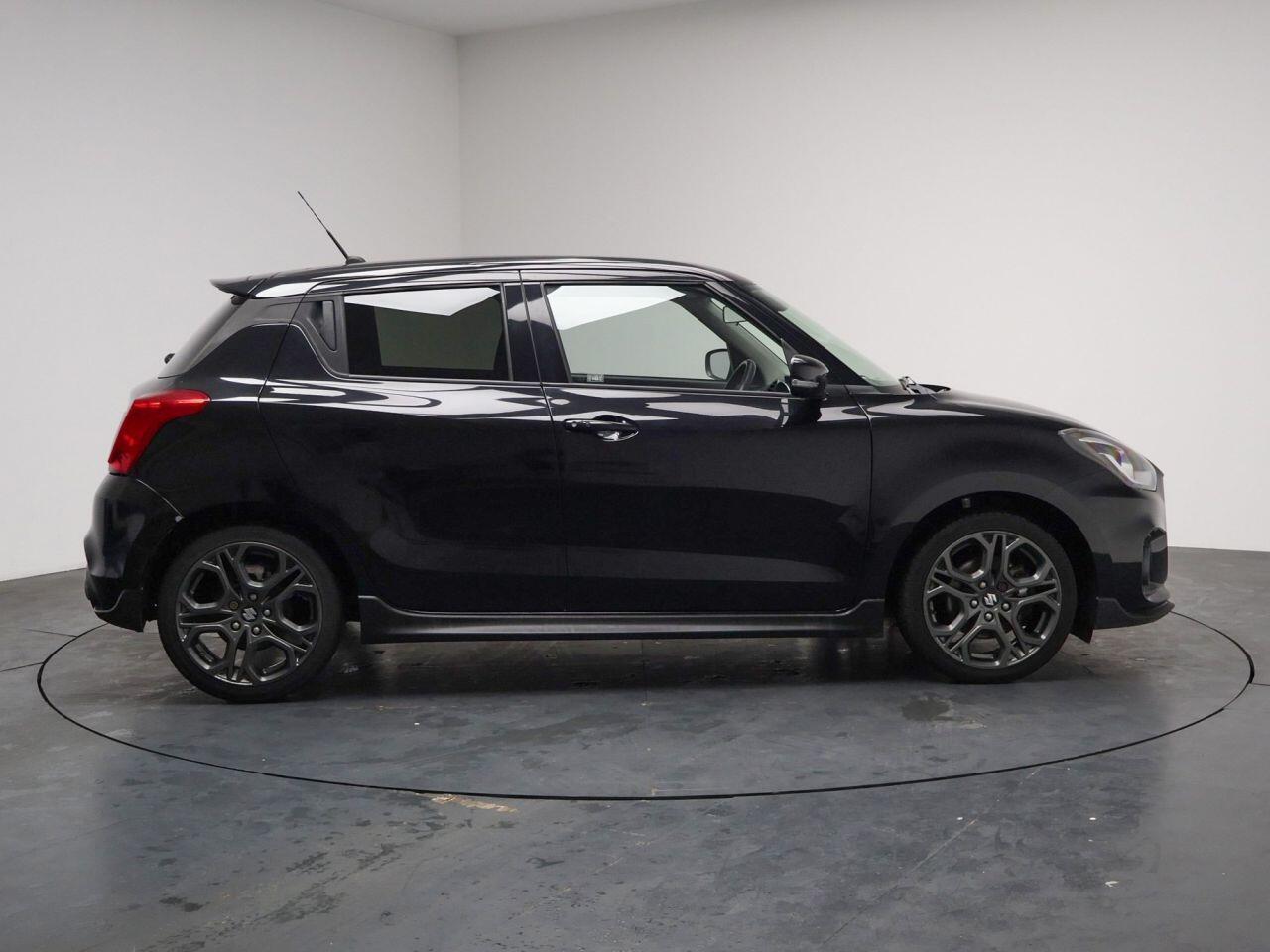 Suzuki Swift - Image 12