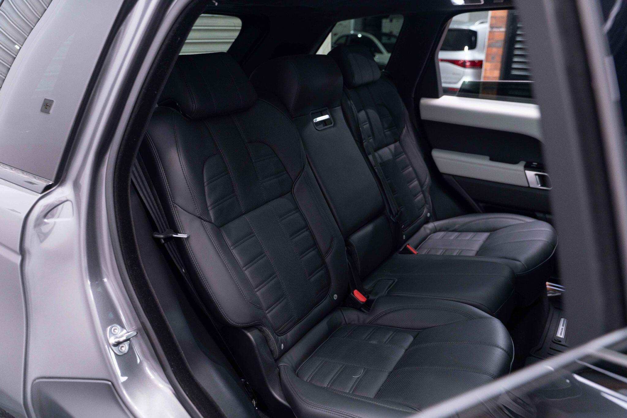 Land Rover RANGE ROVER SPORT - Image 16