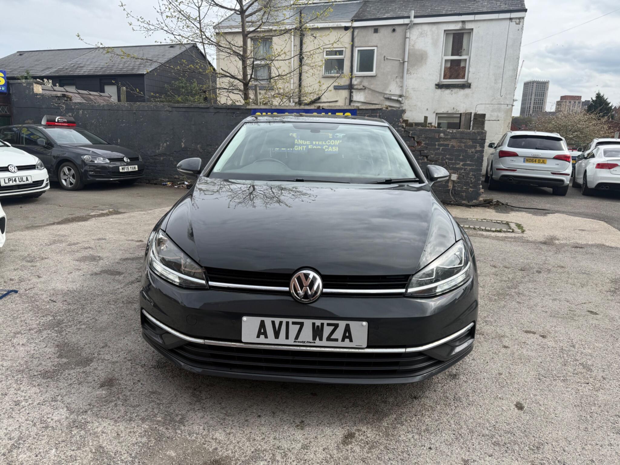 Volkswagen Golf - Image 2