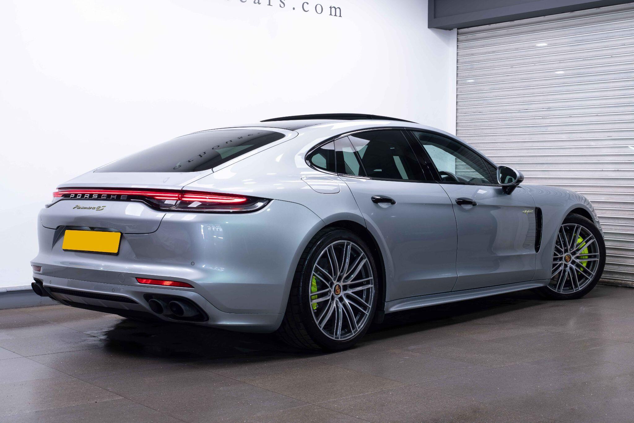 Porsche Panamera - Image 3
