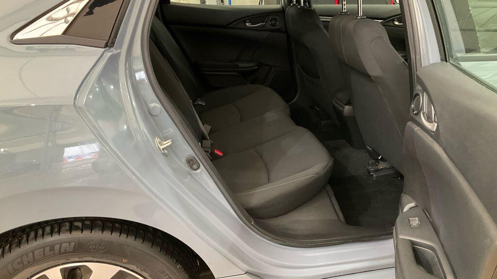 Honda Civic - Image 9