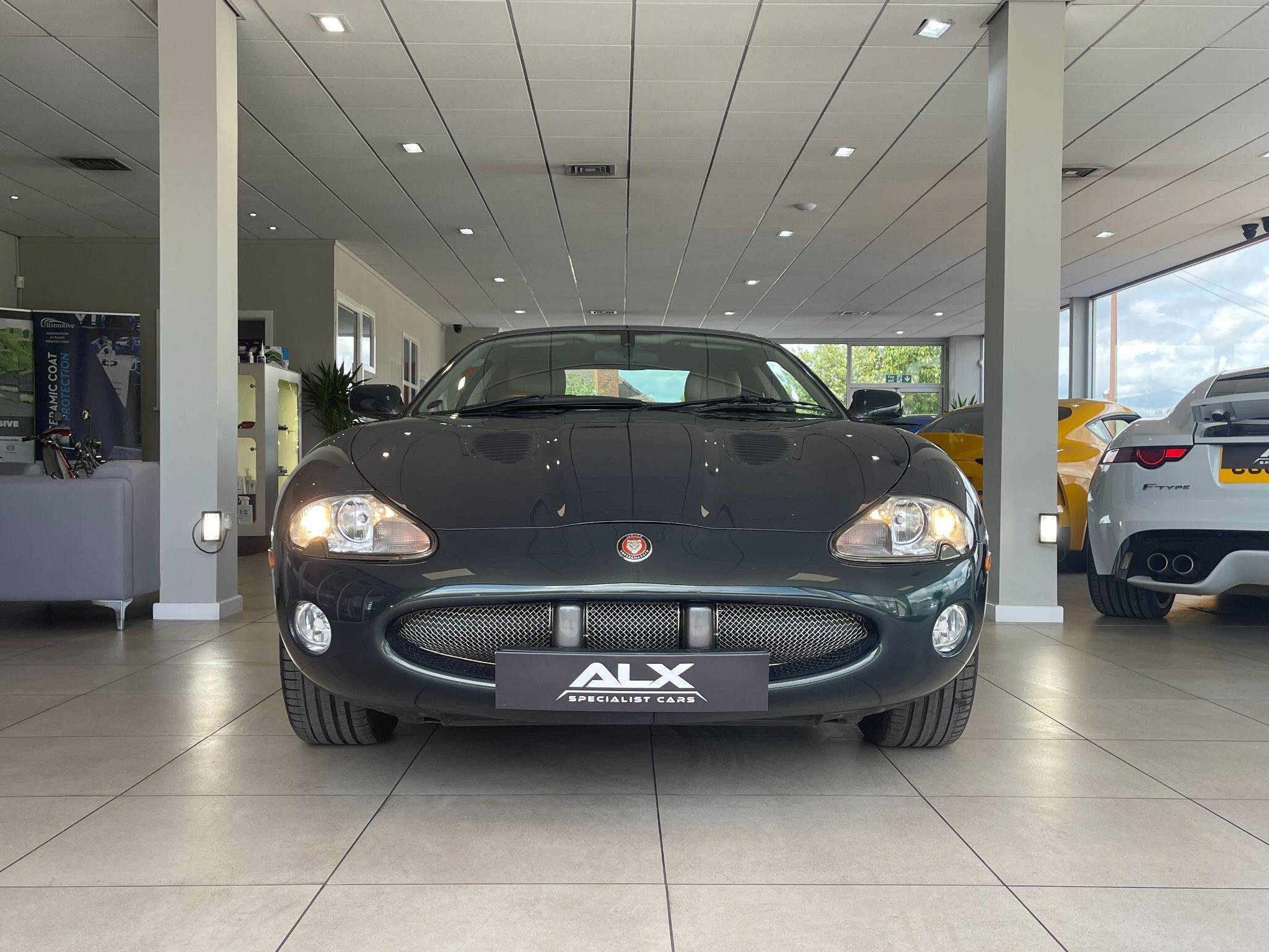 Jaguar XKR - Image 3