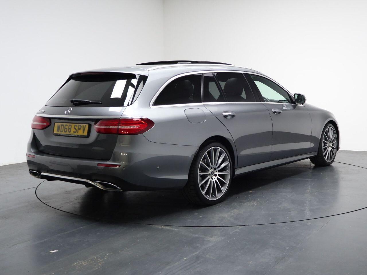 Mercedes-benz E Class - Image 12