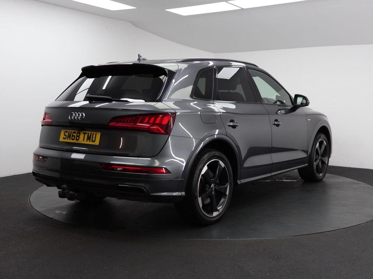 Audi Q5 - Image 12