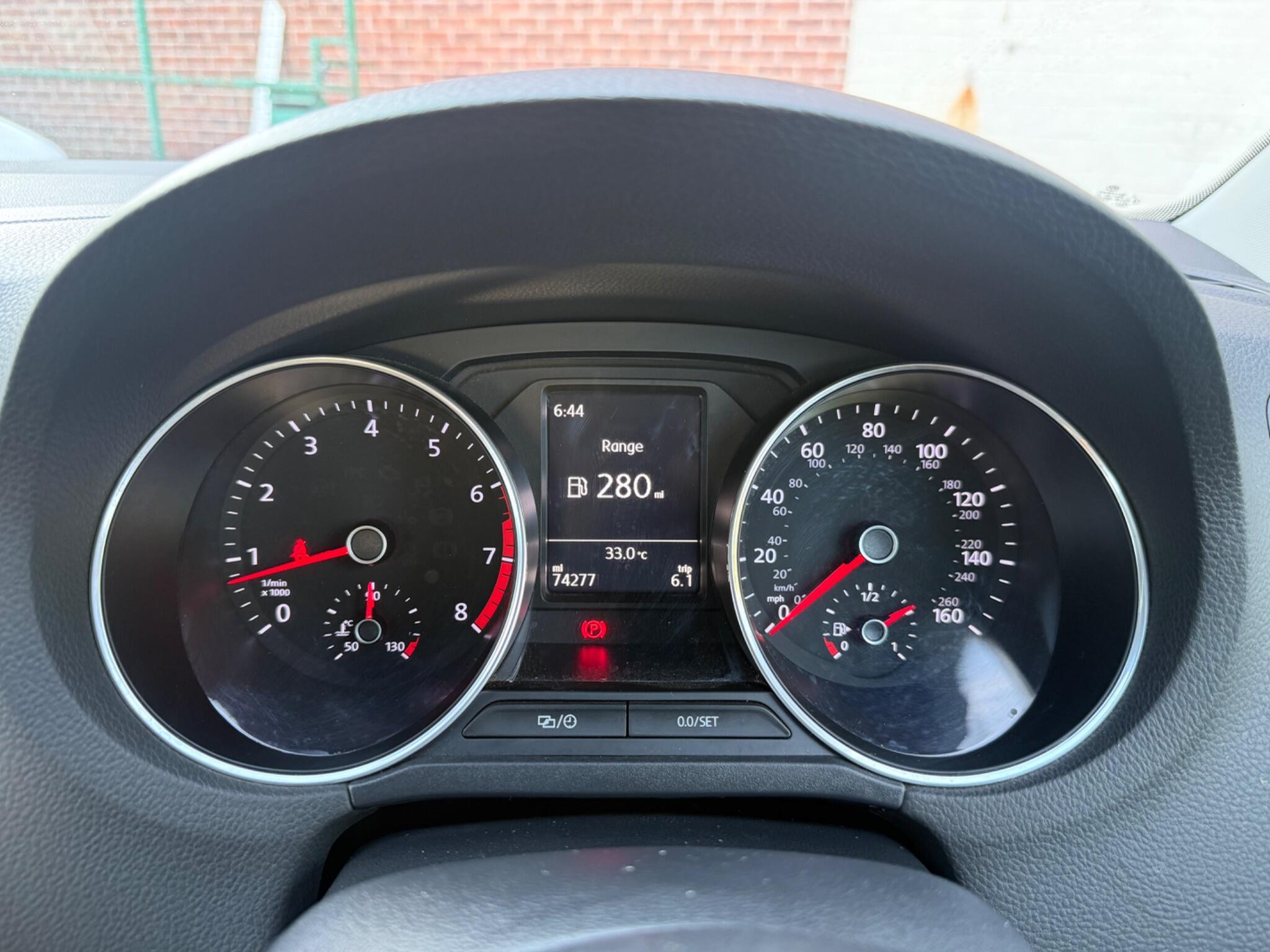 Volkswagen Polo - Image 13