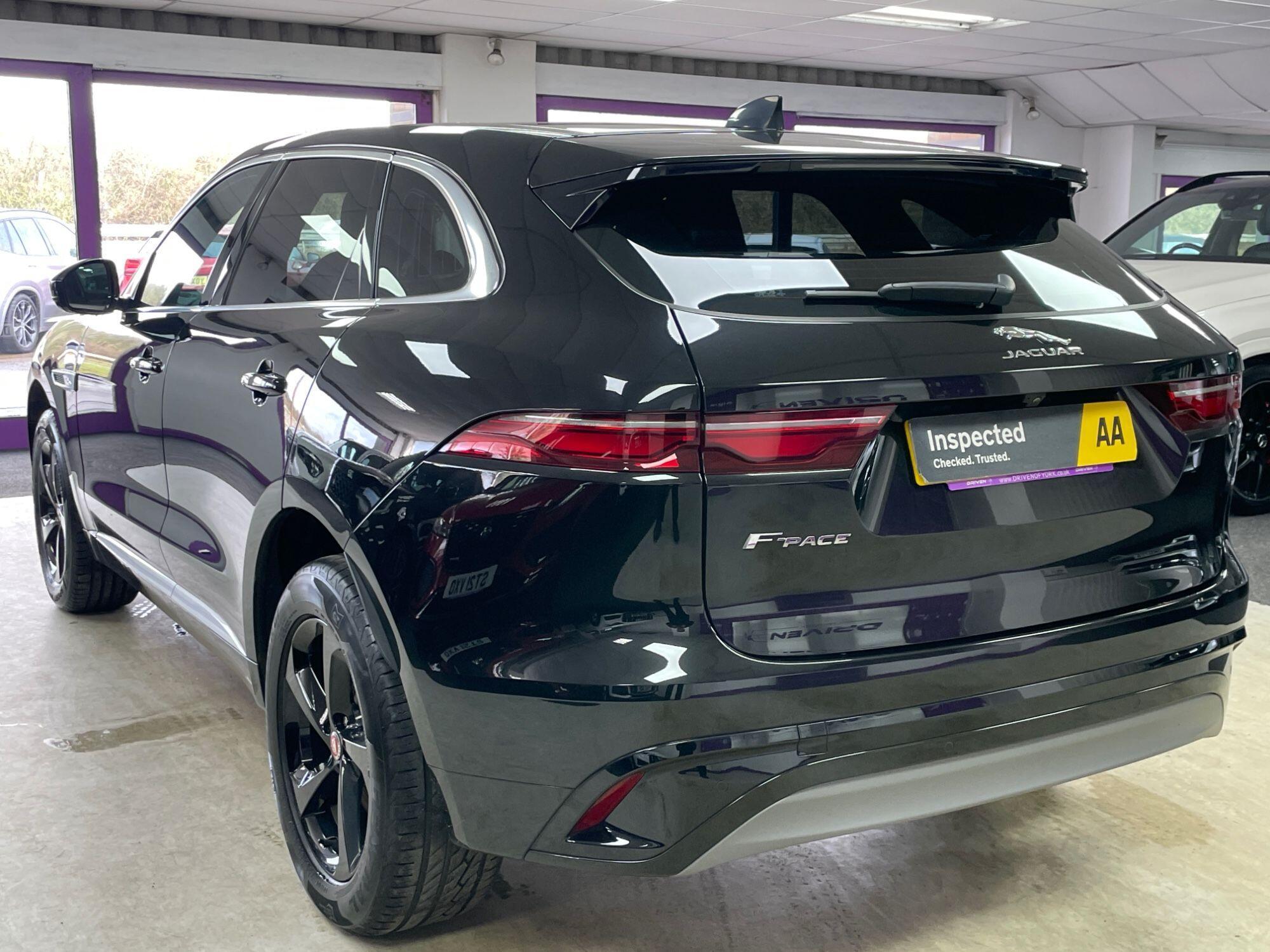 Jaguar F-Pace - Image 10