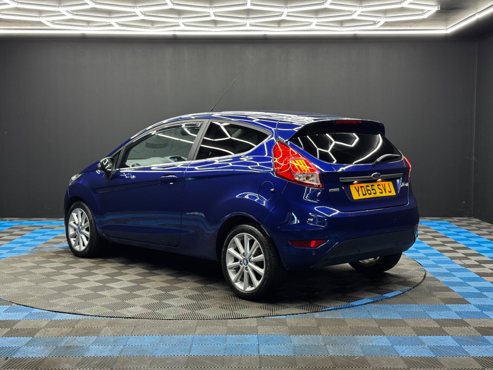 Ford Fiesta - Image 7